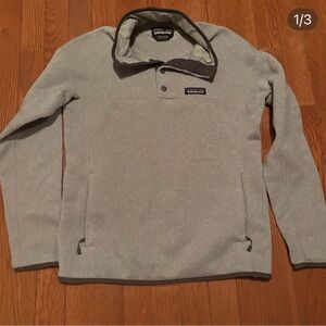 Patagonia womens Light Gray Pullover Jacket